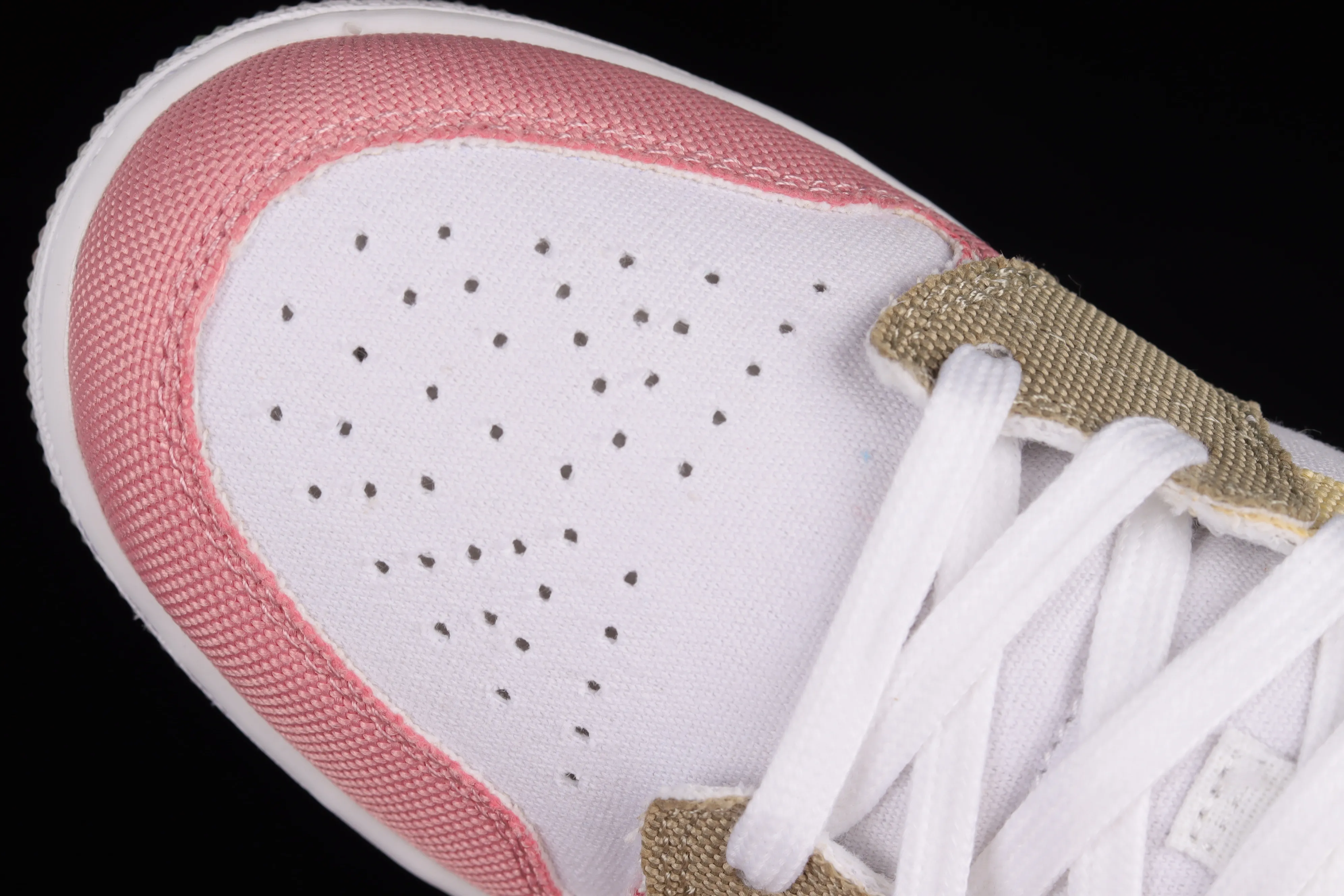 All categories Air Jordan Jordan series basketball shoes Air Jordan 1 Mid G version pure original Air Jordan 1 Mid AJ1 candy powder Zhongbang basketball shoes DJ0338-100